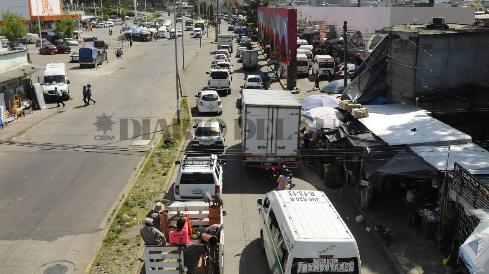 Locatarios del mercado2